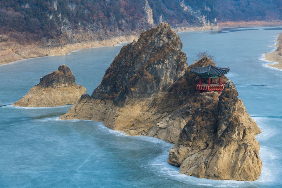 le lac de Chungju Corée du Sud