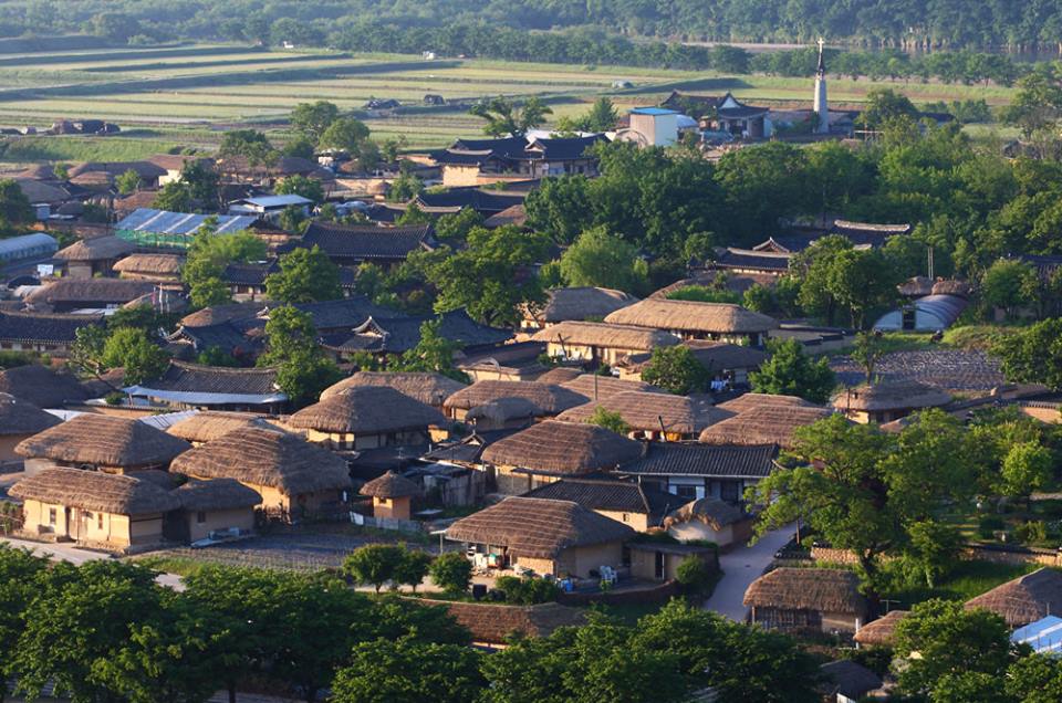 LE VILLAGE TRADITIONNEL HAHOE À ANDONG Corée du Sud