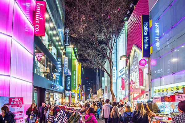 shopping Myeongdong Seoul