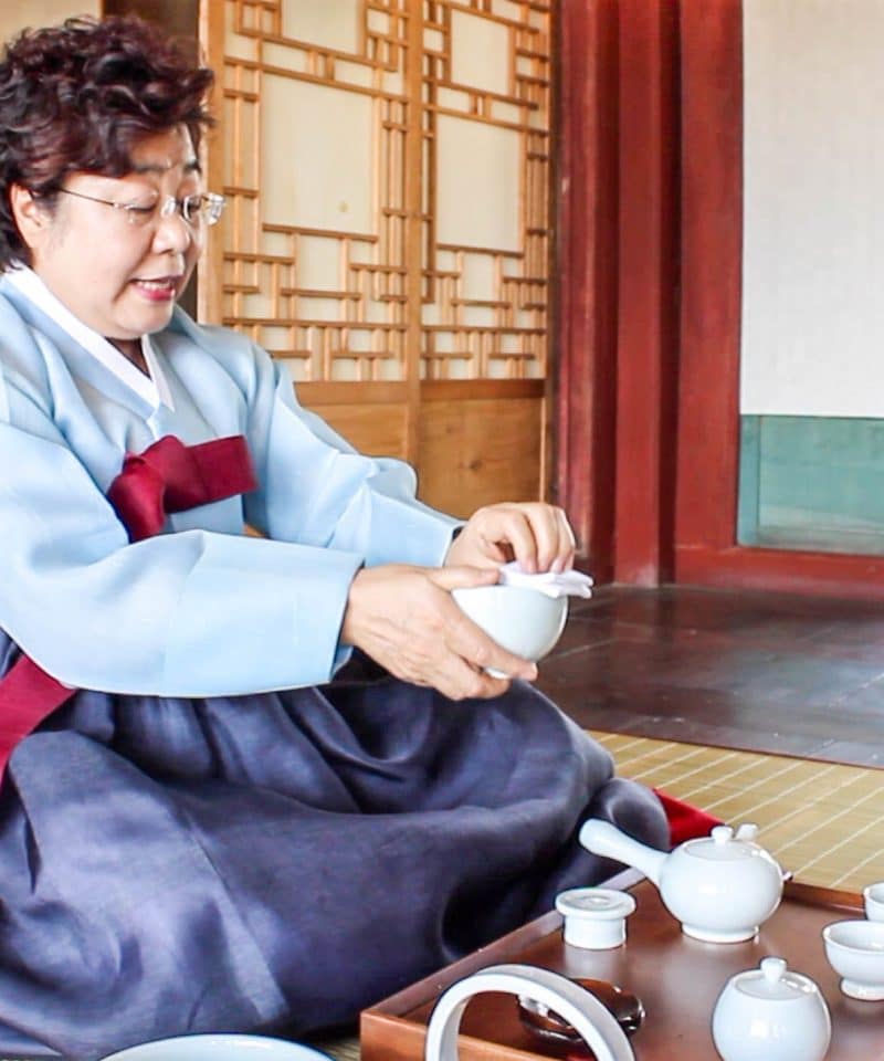 Cérémonie traditionnelle du thé en Corée du Sud activité à faire